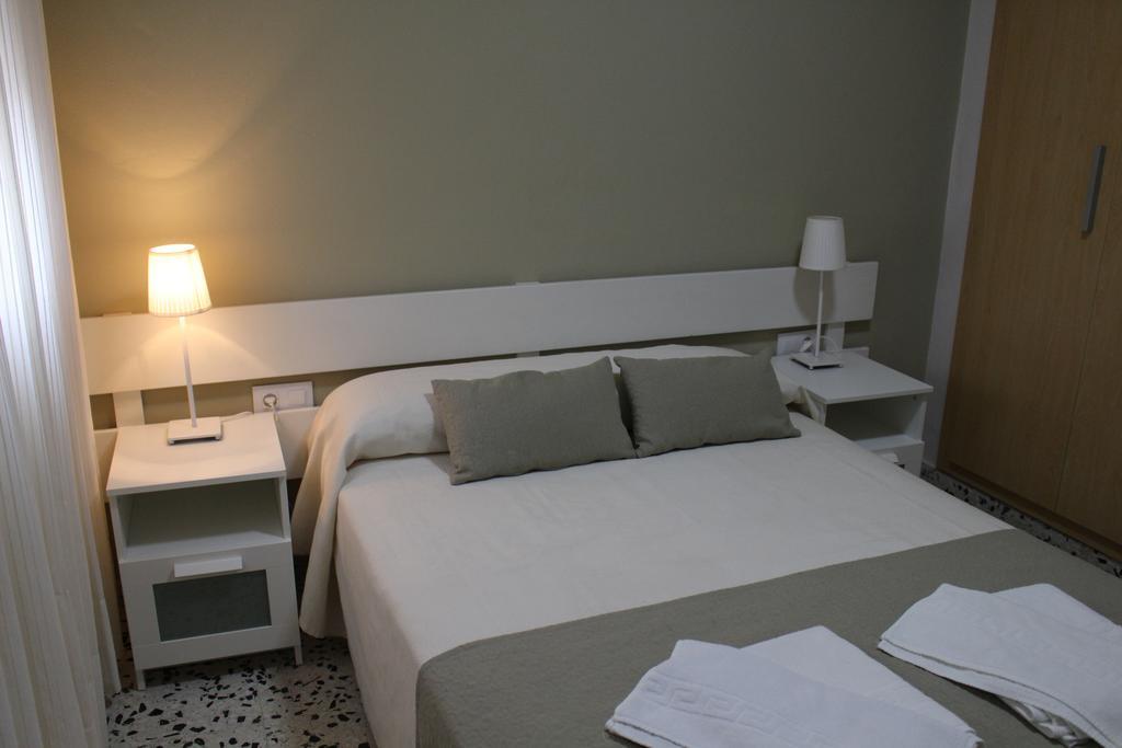 Apartamentos Bolonia Paraiso 外观 照片